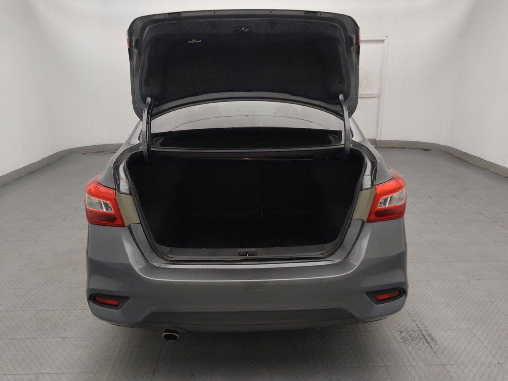 Used 2019 Nissan Sentra SR Turbo FWD image 29