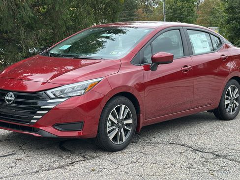 New 2025 Nissan Versa SV w/ Trunk Package image 2