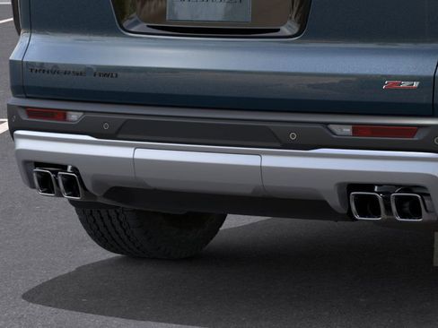 New 2026 Chevrolet Traverse Z71 w/ Driver Confidence Package image 15