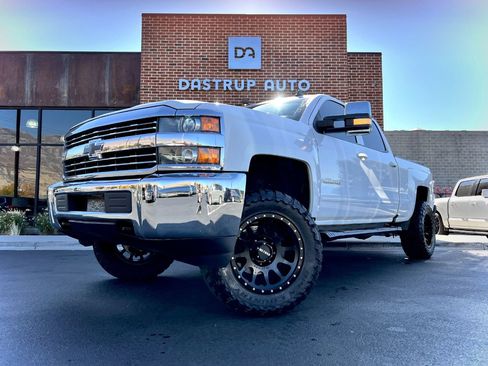 Used 2017 Chevrolet Silverado 2500 LT image 1