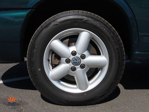 Used 2003 Volkswagen Eurovan MV image 32