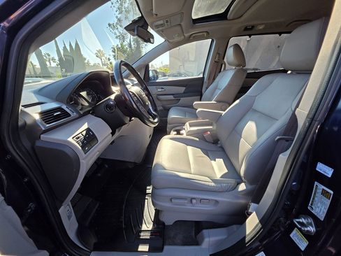 Used 2016 Honda Odyssey EX-L image 17