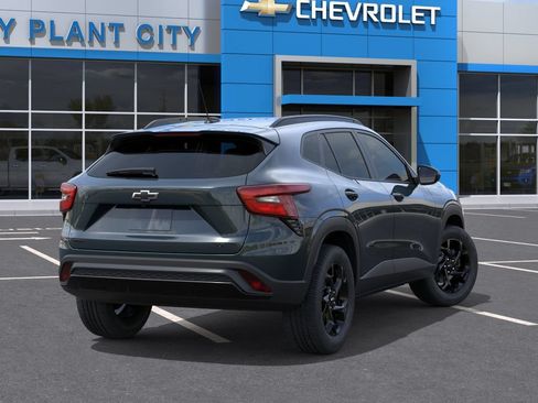 New 2026 Chevrolet Trax LT w/ Driver Confidence Package FWD image 4