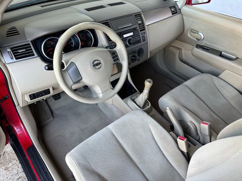 Used 2010 Nissan Versa 1.8 S w/ PWR Plus Pkg image 9