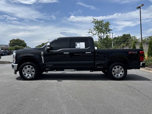 Used 2025 Ford F250 Lariat w/ Chrome Package image 7