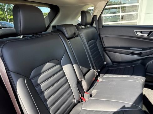 Used 2024 Ford Edge SEL w/ Convenience Package AWD/4WD image 39