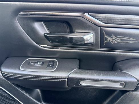 Used 2022 RAM 1500 Limited AWD/4WD image 16