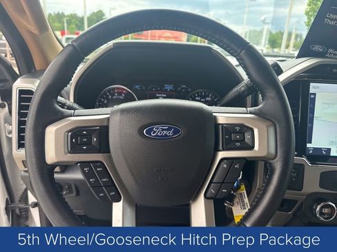 Used 2022 Ford F250 Lariat w/ Lariat Value Package AWD/4WD image 16