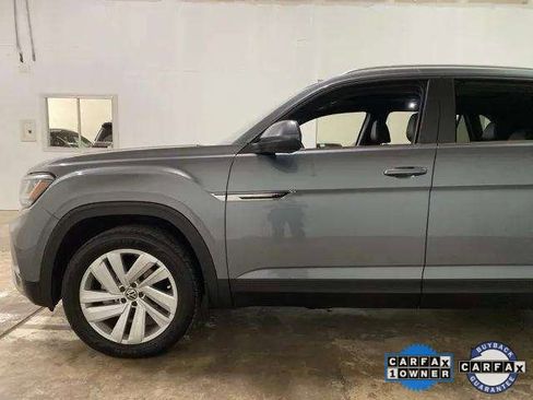Used 2023 Volkswagen Atlas Cross Sport SE w/ Panoramic Sunroof Package image 93