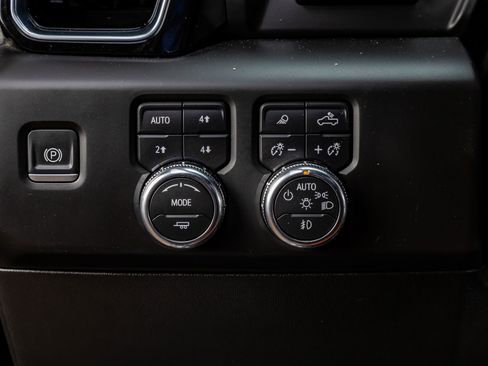 Used 2024 GMC Sierra 2500 Denali Ultimate image 21