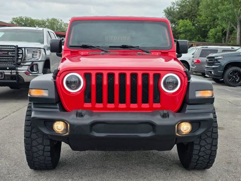 Used 2018 Jeep Wrangler Unlimited Sport S AWD/4WD image 9
