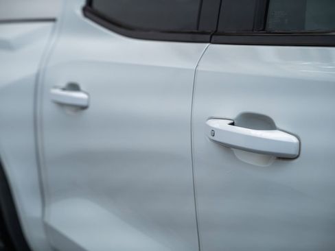 Used 2024 GMC Canyon AT4X AWD/4WD image 19