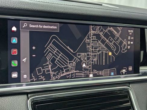 Used 2022 Porsche Panamera 4 Platinum Edition image 16