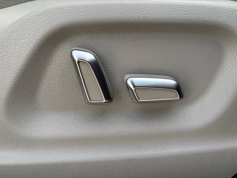 Used 2014 Audi Q5 3.0T Premium Plus image 28