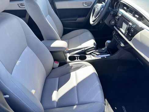 Used 2015 Toyota Corolla LE FWD image 9