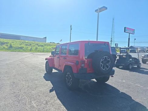 Used 2016 Jeep Wrangler Unlimited Rubicon AWD/4WD image 3