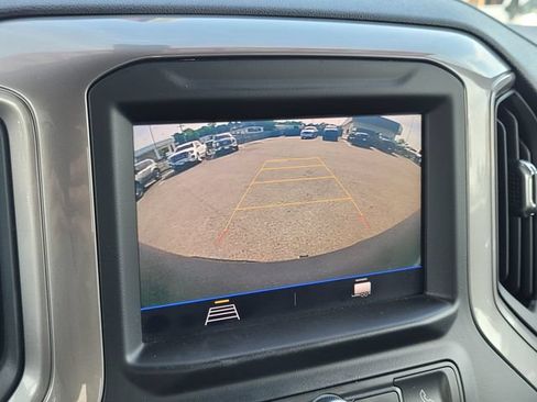 Used 2020 Chevrolet Silverado 1500 Custom w/ Custom Value Package RWD image 19