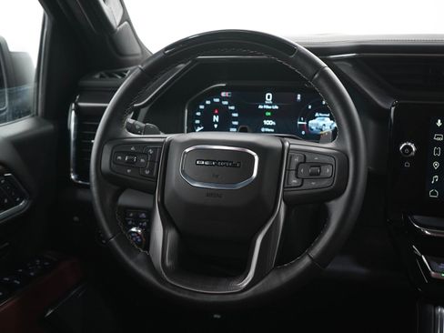 Used 2025 GMC Sierra 1500 Denali Ultimate AWD/4WD image 17