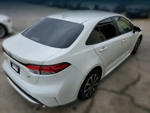 Used 2020 Toyota Corolla LE image 13