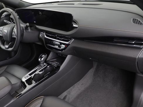 Used 2026 Buick Envista Avenir FWD image 19