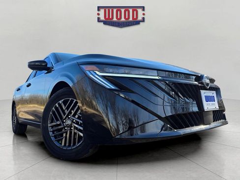 New 2026 Nissan Sentra SV image 6