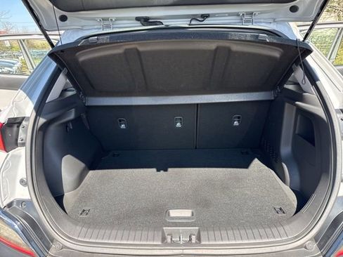 Used 2022 Hyundai Kona SE image 31