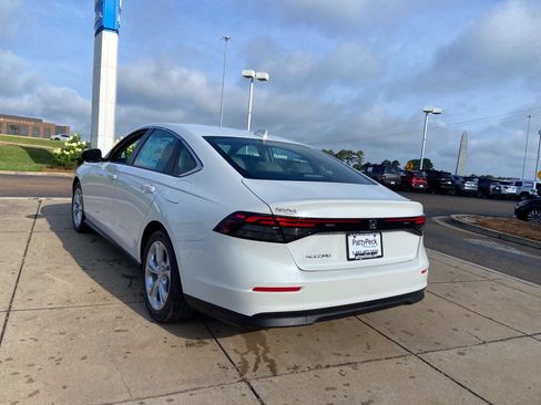 New 2026 Honda Accord LX image 8