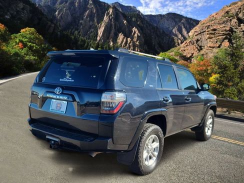 Used 2023 Toyota 4Runner SR5 AWD/4WD image 3