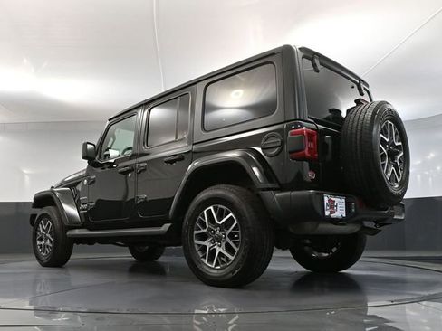 Used 2024 Jeep Wrangler Sahara image 47