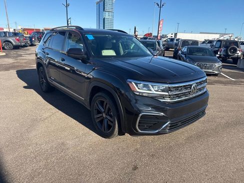 Used 2021 Volkswagen Atlas SE w/ Panoramic Sunroof Package image 11