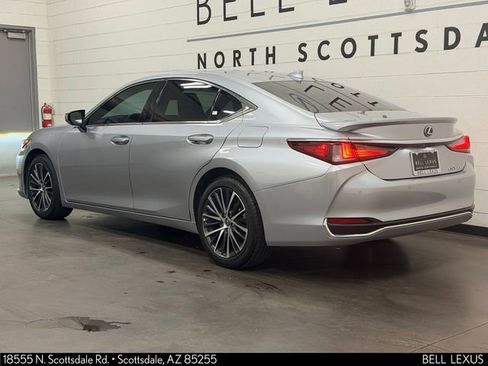 Used 2025 Lexus ES 300h w/ Premium Package FWD image 7