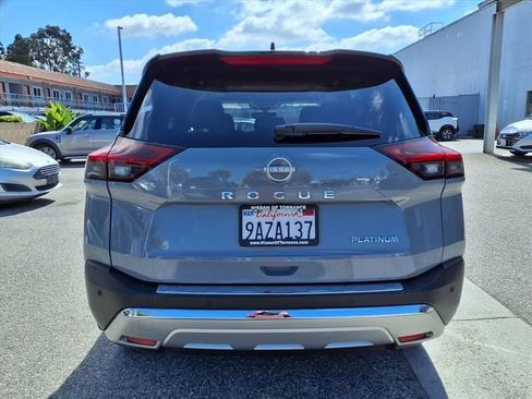 Certified 2022 Nissan Rogue Platinum w/ Head-Up Display Package FWD image 21