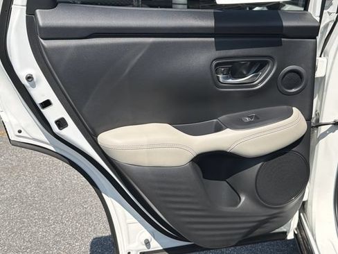 Used 2026 Honda HR-V EX-L image 23