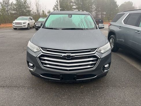 Used 2021 Chevrolet Traverse High Country image 2