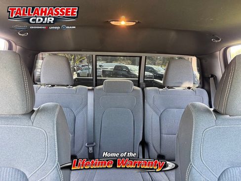 Used 2024 RAM 1500 Big Horn RWD image 34