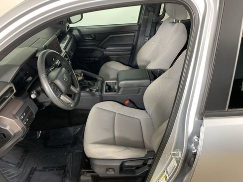 Used 2024 Toyota Tacoma SR5 AWD/4WD image 28