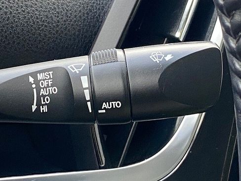 Used 2022 Toyota Prius Prime Limited image 50