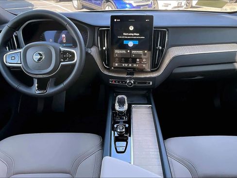 New 2026 Volvo XC60 B5 Plus w/ Protection Package Premier image 7