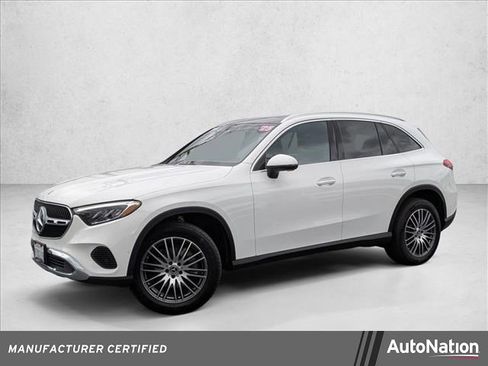Used 2025 Mercedes-Benz GLC 300 image 1