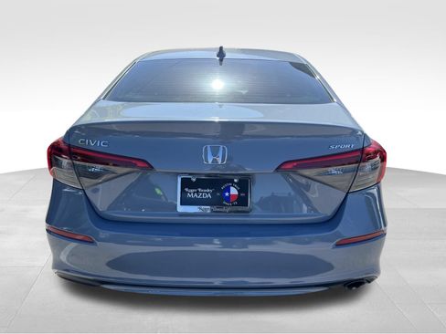 Used 2022 Honda Civic Sport image 6