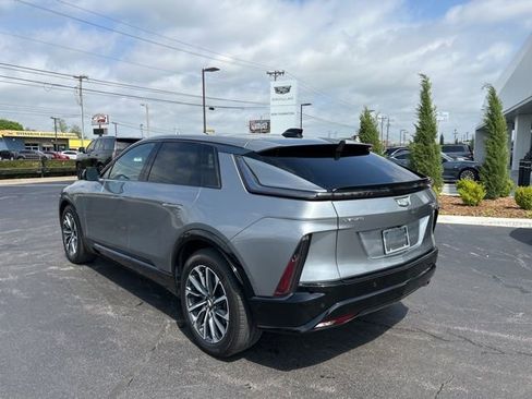 Used 2024 Cadillac Lyriq Sport image 8