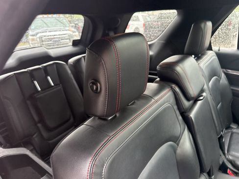 Used 2018 Ford Explorer Sport w/ Equipment Group 401A AWD/4WD image 8