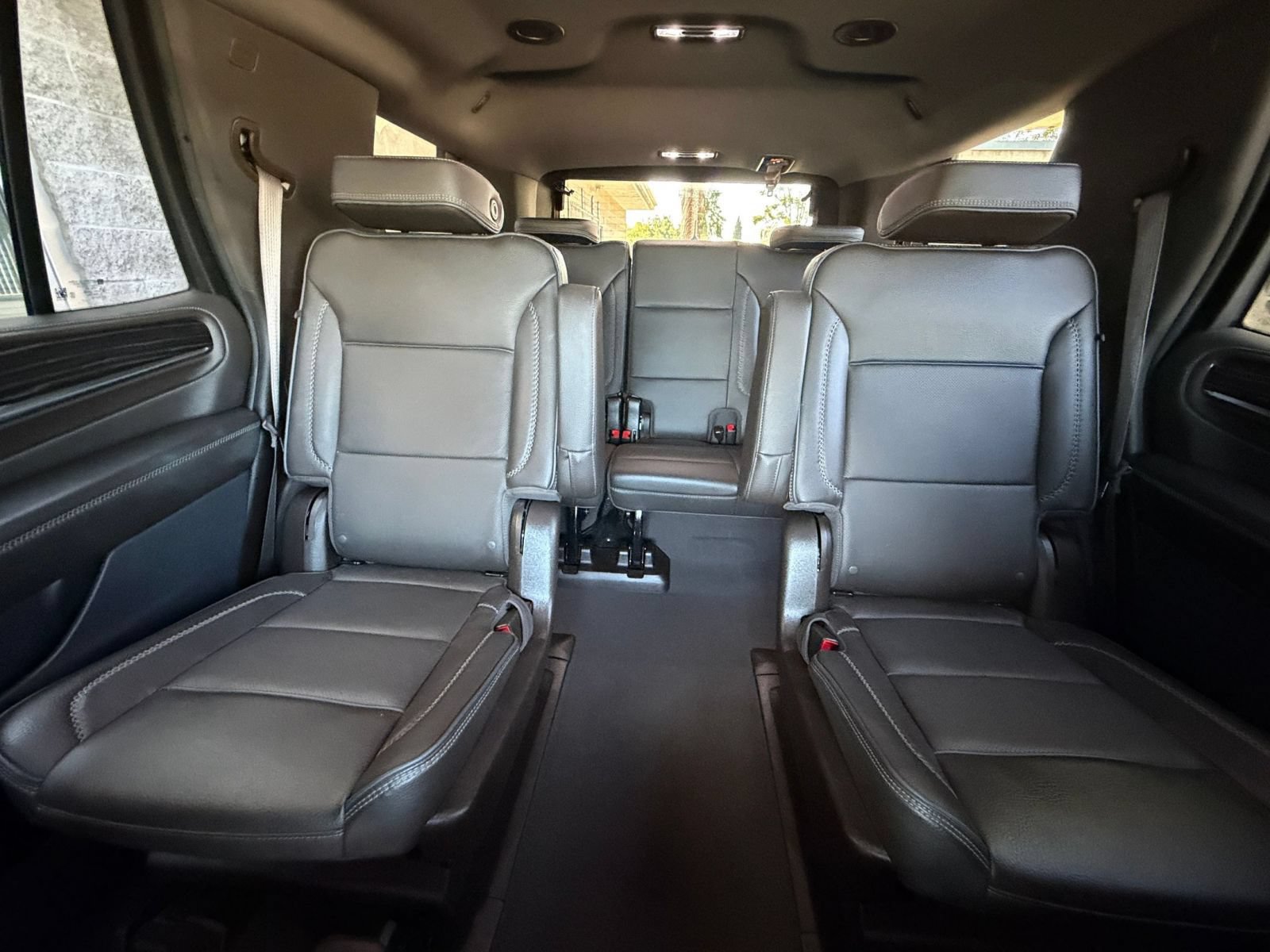 Used 2023 GMC Yukon Denali AWD/4WD image 40
