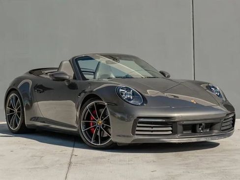 Used 2021 Porsche 911 Carrera S image 2