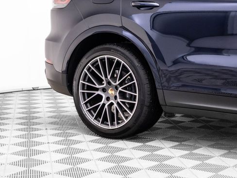 Certified 2023 Porsche Cayenne image 37