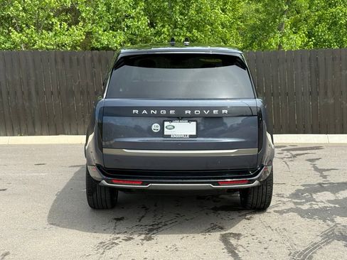Used 2024 Land Rover Range Rover Long Wheelbase SE AWD/4WD image 4
