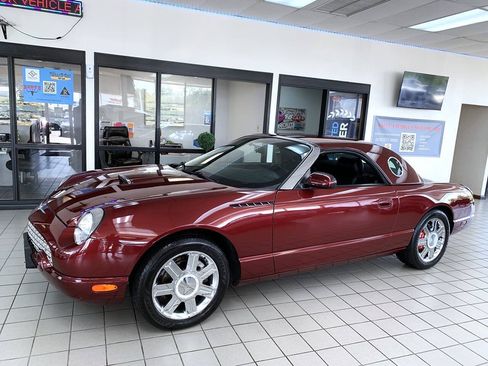 Used 2004 Ford Thunderbird RWD image 2