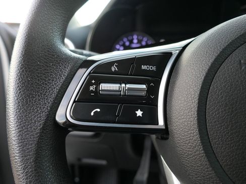 Used 2023 Kia Forte LXS image 14