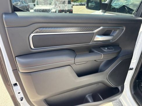 New 2026 RAM 1500 4x4 Crew Cab image 26