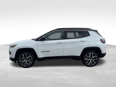 Used 2025 Jeep Compass Limited w/ Elite Group AWD/4WD image 8